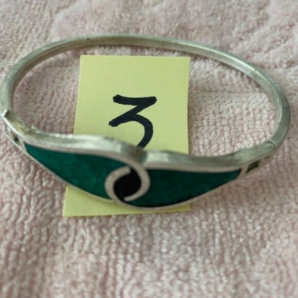 Vintage * STERLING SILVER w TURQUOISE & ONYX STONES Infinity BANGLE BRACELET - Picture 2 of 5